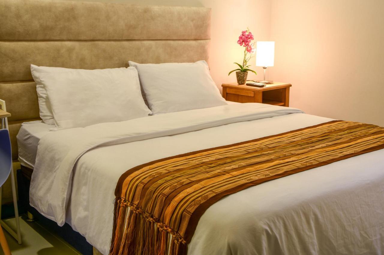 Quarto com Cama Queen-size