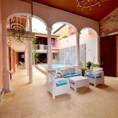 Ca-5 Habitacion En La Ciudad Amurallada De Cartagena Con Piscina Y Wifi-3