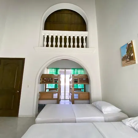 Porto'S Hostal-3