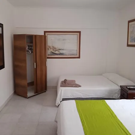 Habitacion I Frente A La Playa-3